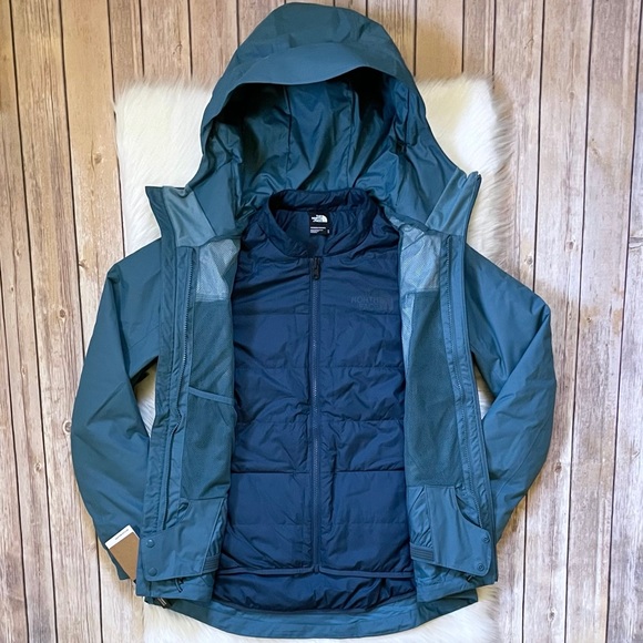The North Face Women’s Clementine TriClimate Jacket - Picture 6 of 13